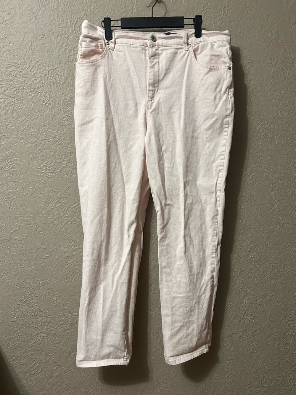 Gloria Vanderbilt Straight-Leg Light Pink Jeans